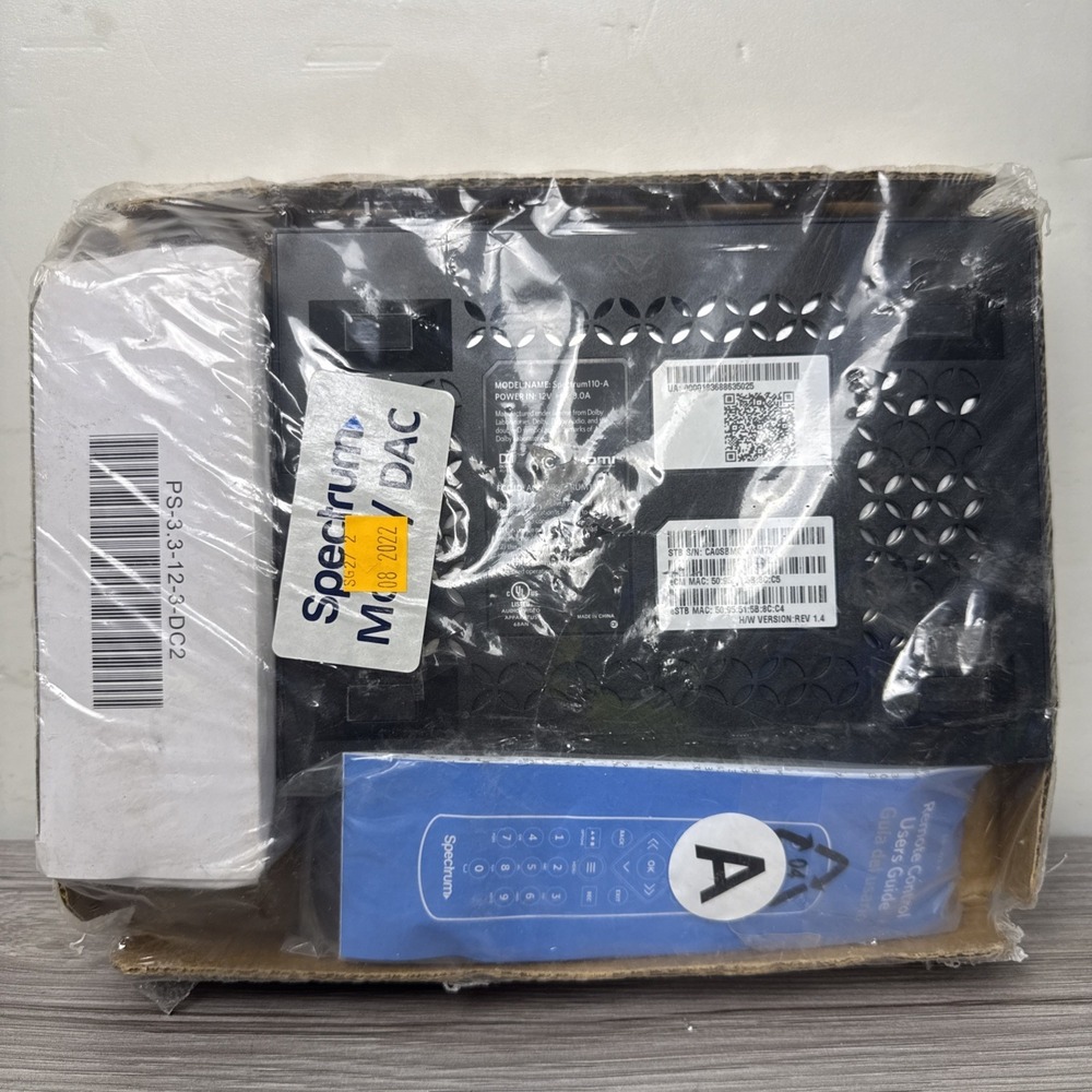 Spectrum 110-A Digital Receiver - Excellent Condition, Cables, Manual, Remote